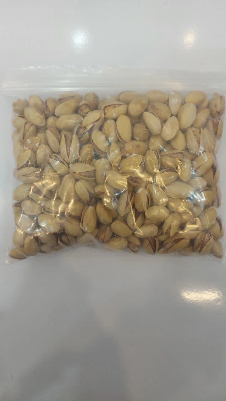 پسته نمکی احمد آقایی درجه یک 250 گرمی