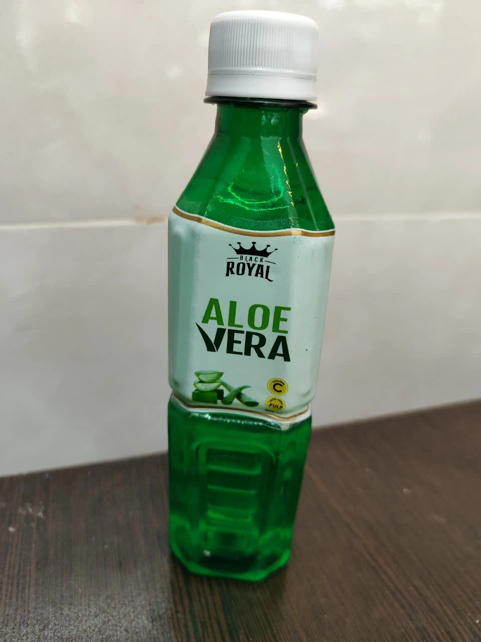 نوشیدنی آلوئه ورا 300 میلی لیتری بلک رویال