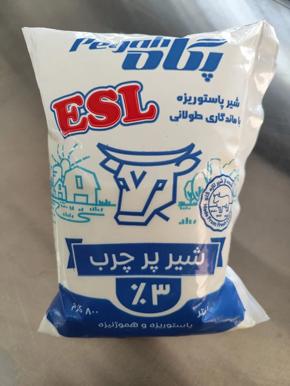 شیر پرچرب 3% نایلون 800 گرمی پگاه