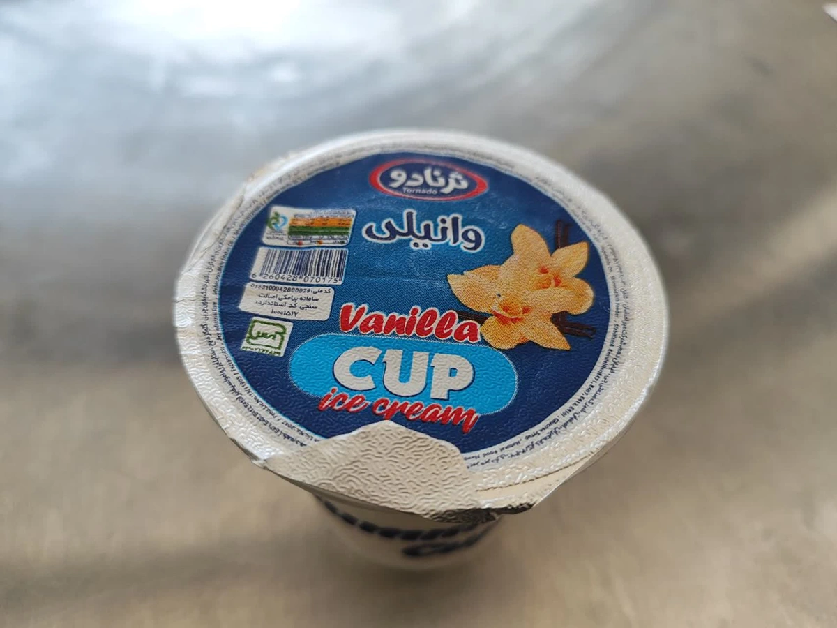 بستنی لیوانی وانیلی ترنادو 
