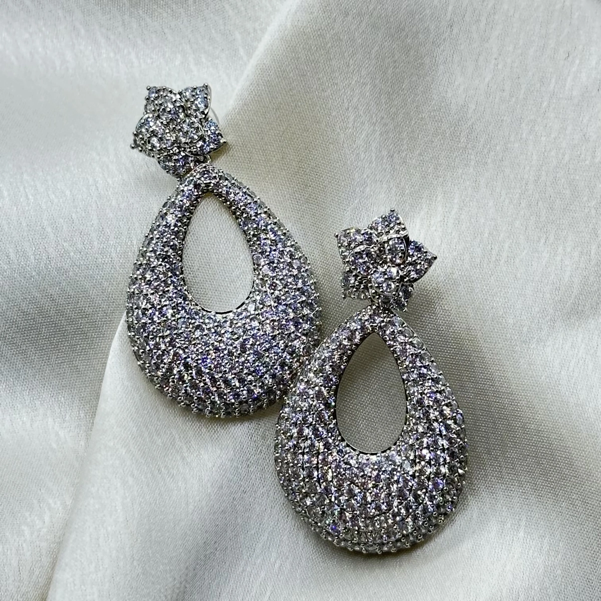 جواهری J.20