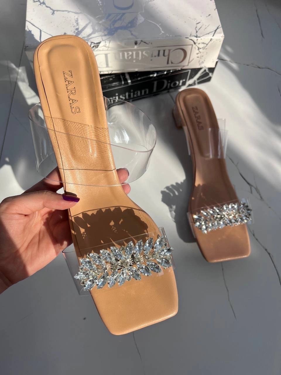 سندل طلقی اردکی نگین هزار پا، مدل آسو