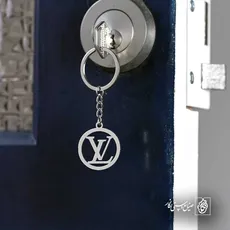 پلاک حرف LV کد 6583