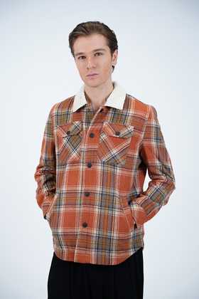 کاپشن پشمی مردانه یقه خزدار